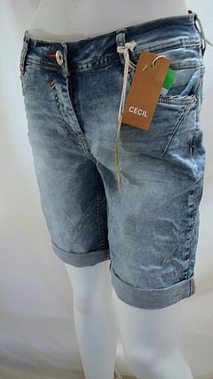 Hellblaue Loose Fit Shorts Scarlett